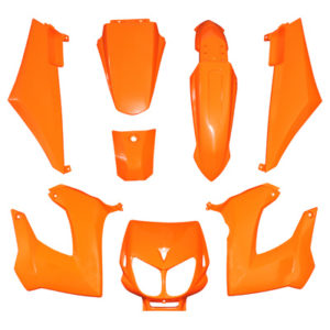 CARROSSERIE 50 A BOITE ADAPTABLE DERBI SENDA DRD X-TREME X-RACE <2010 ORANGE BRILLANT (KIT 8 PIECES) - code 008SA0P214